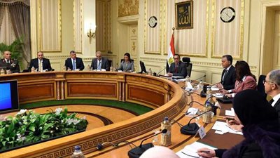 رئيس الوزراء يتابع الموقف التنفيذي لمدينة دمياط للأثاث