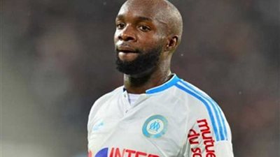 الفرنسي لاسانا ديارا يعلن اعتزاله كرة القدم