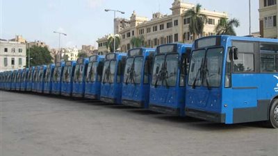 النقل العام.. ربط حافلات حلوان القاهرة بالقمر الصناعي (فيديو)