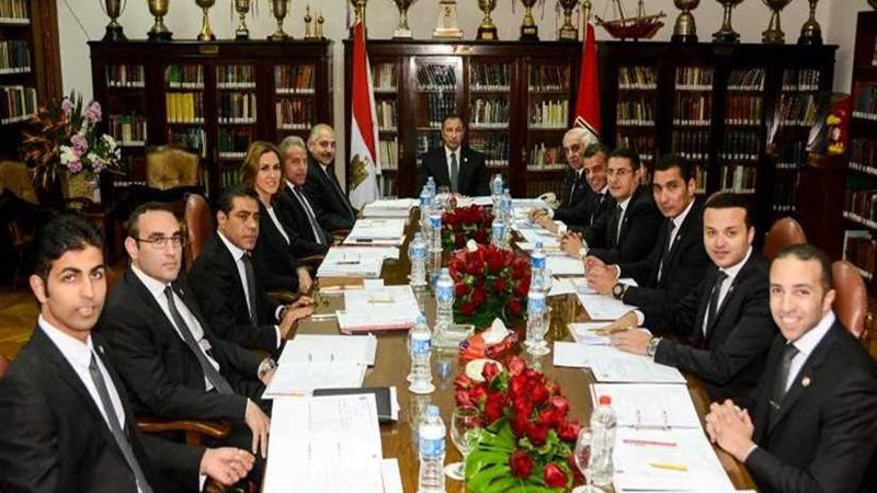 بدء اجتماع مجلس الأهلي