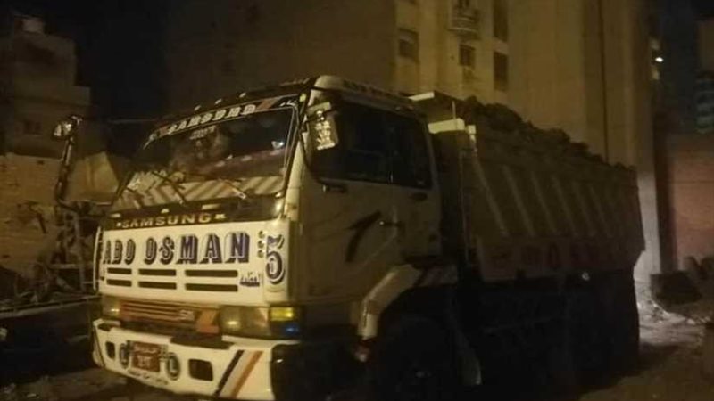 الجيزة تضبط 4 سيارات