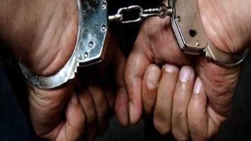 ضبط تاجرين ينهبان