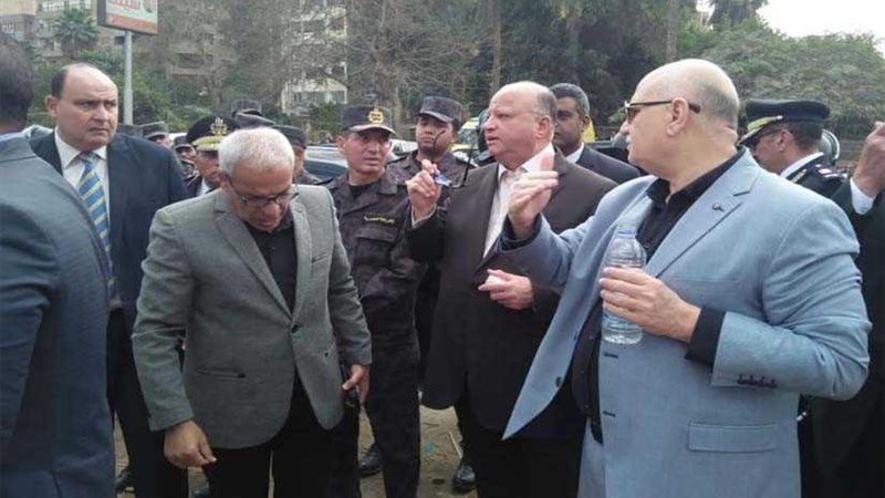 القاهرة تبدأ إزالة