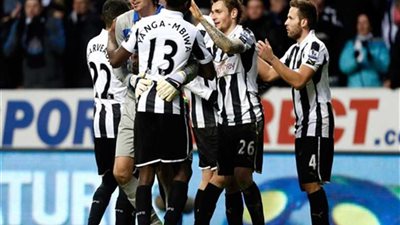 نيوكاسل يونايتد يفوز على هادرسفيلد تاون بثنائية نظيفة في الدوري الإنجليزي