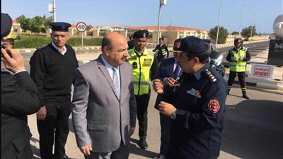 إجراءات مرورية مكثفة على الطرق المؤدية إلى مقر القمة العربية - الأوروبية (صور)