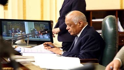 البرلمان يوافق مبدئيا على مشروع قانون تنظيم استخدام وسائل الدفع غير النقدي