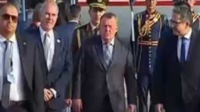 وصول رئيس وزراء الدنمارك للمشاركة في القمة العربية ـ الأوروبية