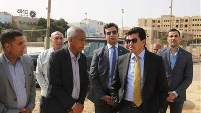 أشرف صبحي يتابع سير العمل بمديرية شباب الغردقة