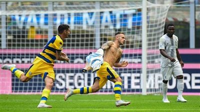 نابولي يفوز على بارما برباعية نظيفة في الدوري الإيطالي