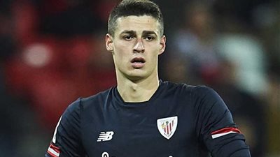 «كيبا» حارس تشيلسي يرفض قرار مدربه بالخروج من الملعب في نهائي «الكابيتال وان»