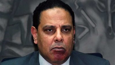 بلاغ يتهم علاء الأسواني بالإساءة للدولة