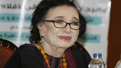 تكريم محسنة توفيق في مهرجان أسوان لأفلام المرأة 