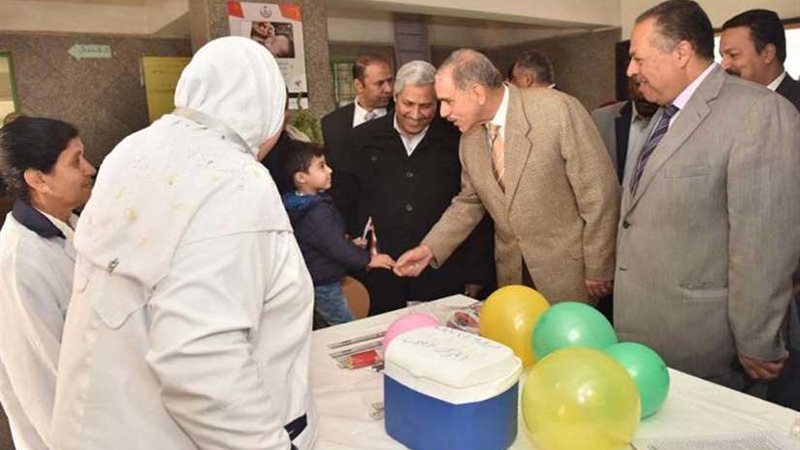 محافظ أسيوط يتفقد