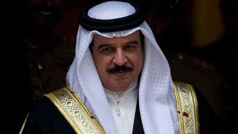 عاهل البحرين يغادر