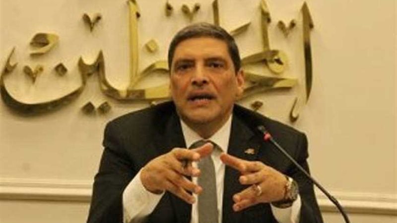 المحافظين: القمة