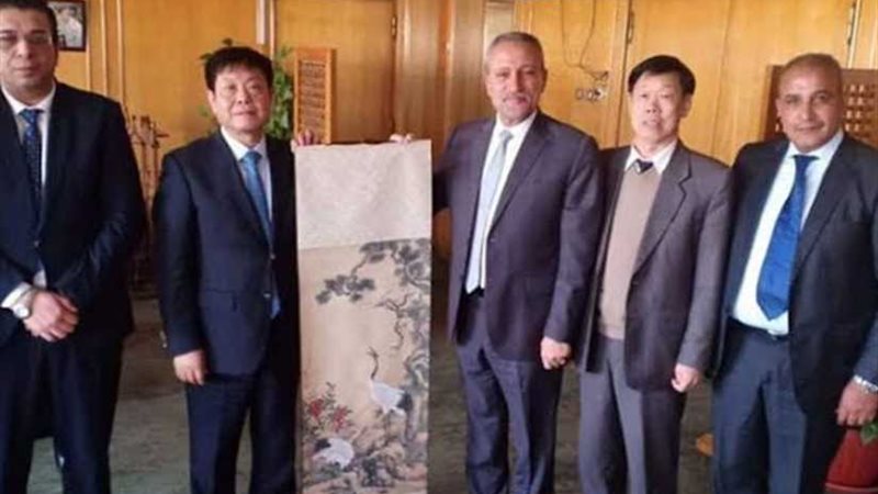 وفد صيني يستطلع فرص