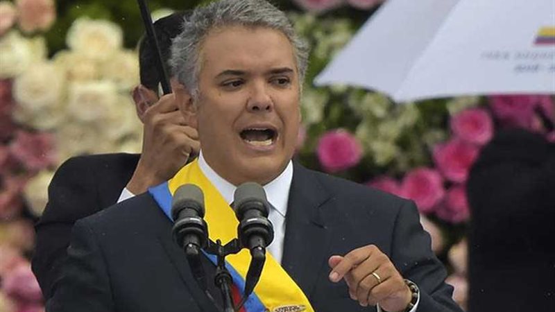 رئيس كولومبيا يدين