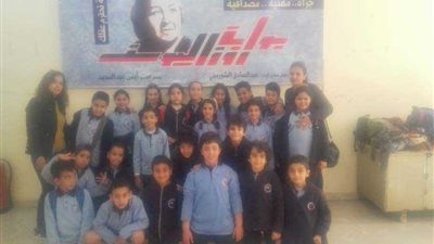 لليوم الثانى..طلاب مدرسة 