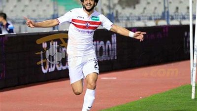 محمود علاء يعود لخط دفاع الزمالك أمام بطل أنجولا