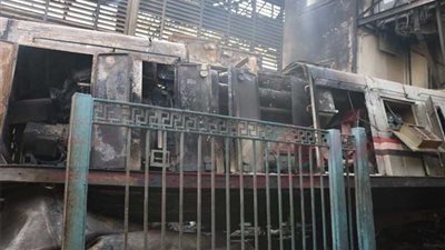 شاهد أثار حادث حريق قطار محطة رمسيس