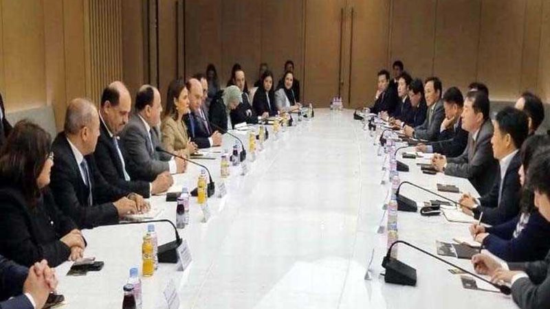 سحر نصر تبحث مع شركات