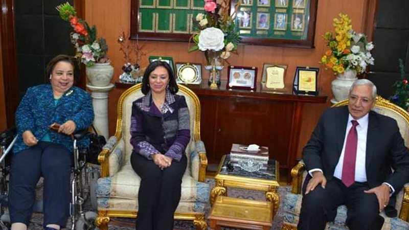 شاروبيم يستقبل مايا