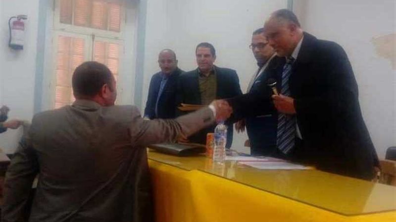 جوائز للمتميزين بمشروع