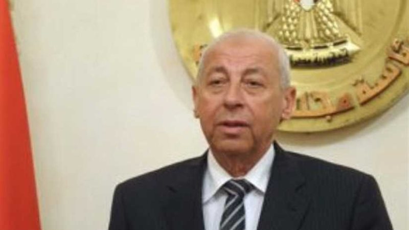 محافظ أسوان يشهد