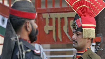 إسلام آباد تدعو لتغليب العقل والهند تعلن إسقاط طائرة باكستانية