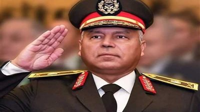 رواد فيس بوك يحتفون بالأنباء المتواترة عن اختيار كامل الوزير وزيرا للنقل