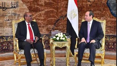 البشير يعزي السيسي والشعب المصري في ضحايا 