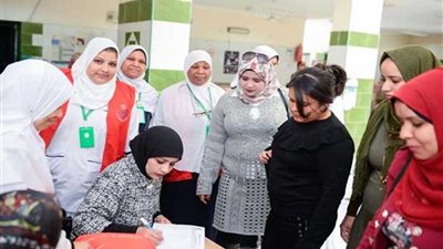المنوفية تحتفل باليوم العالمي للمرأة بالكشف عن أورام الثدي مجانًا