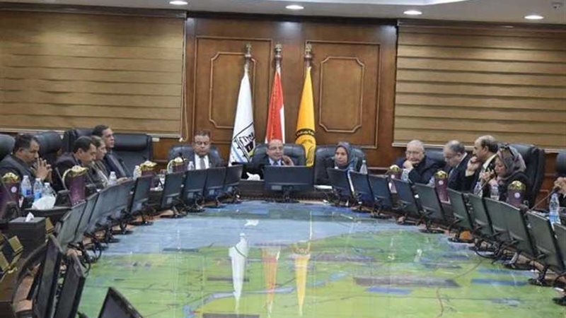 تنظيم زيارات لطلاب