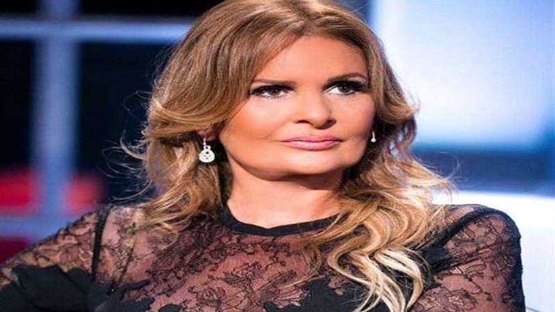 يسرا وعمرو يوسف خارج