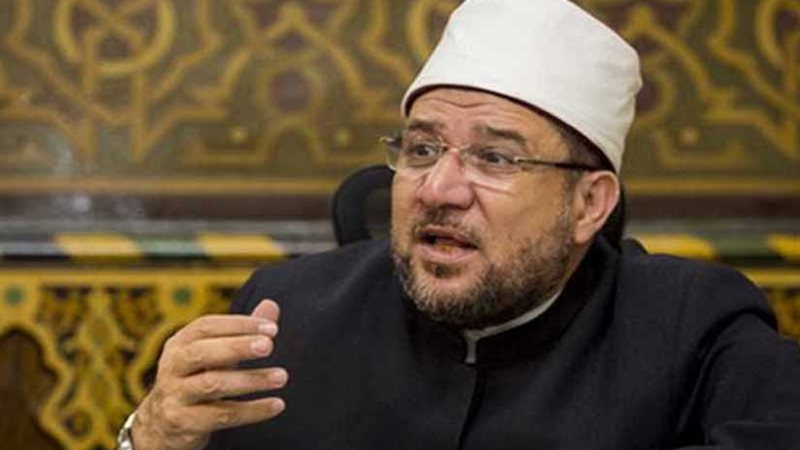 وزير الأوقاف يقرر