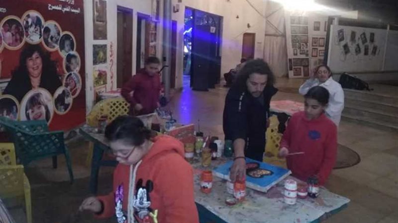 عروض مسرحية وورش