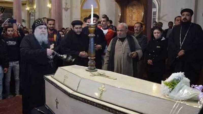 مئات الأقباط والمسلمين