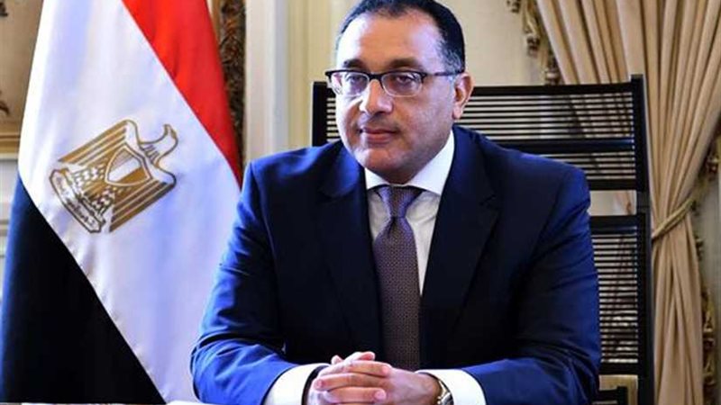 رئيس الوزراء يشهد