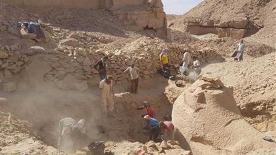 العثور على تمثال أبي الهول برأس مدبوغ مرتبط بجد الملك توت