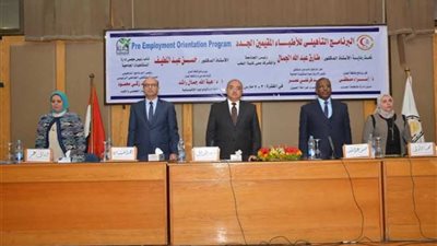 محافظ أسيوط ورئيس الهيئة القومية لضمان جودة التعليم يشهدان حفل تكريم المدارس الحاصلة على الجودة والاعتماد