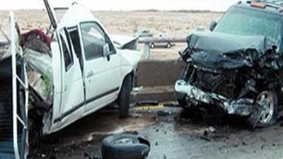 مصرع سيدة وإصابة ٦ في تصادم سيارتين بصحراوي المنيا