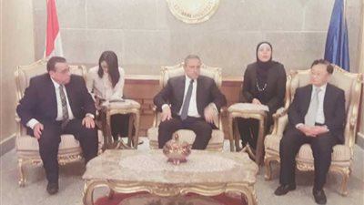 وفد صيني وزيارة لمعهد كونفيشوس الصيني بجامعة قناة السويس