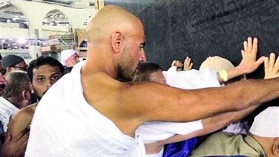 إماراتي يصل إلى مكة ركضا من أبوظبي