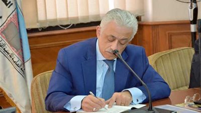 وزير التربية والتعليم يعتمد جدول امتحانات الثانوية العامة