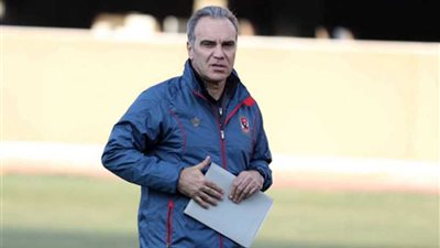 لاسارتي يعلن تشكيل الأهلي لمواجهة بتروجيت