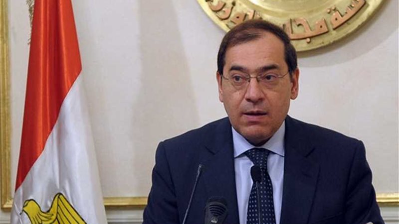 الملا يؤكد حرص قطاع