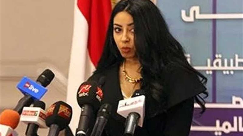 التعليم: 220 خبيرا