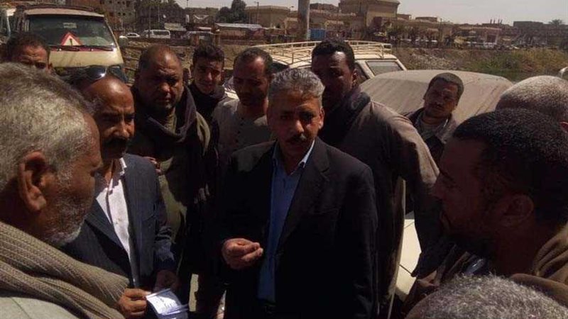 رئيس مركز ملوي يشدد