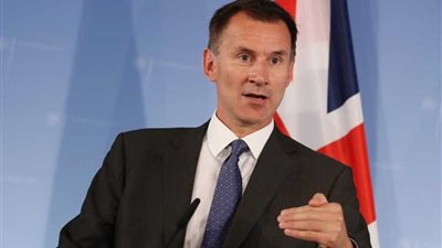 قبرص وبريطانيا تناقشان استئناف محادثات التسوية القبرصية و