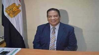 وزيرة الثقافة تجدد الثقة لعادل عبده رئيسا لبيت الفنون للعام الثاني